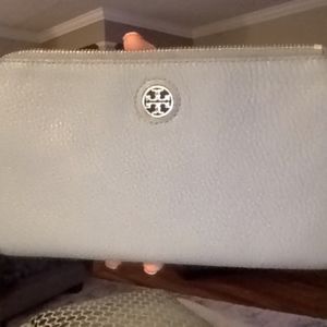 Tory burch cross body  bag